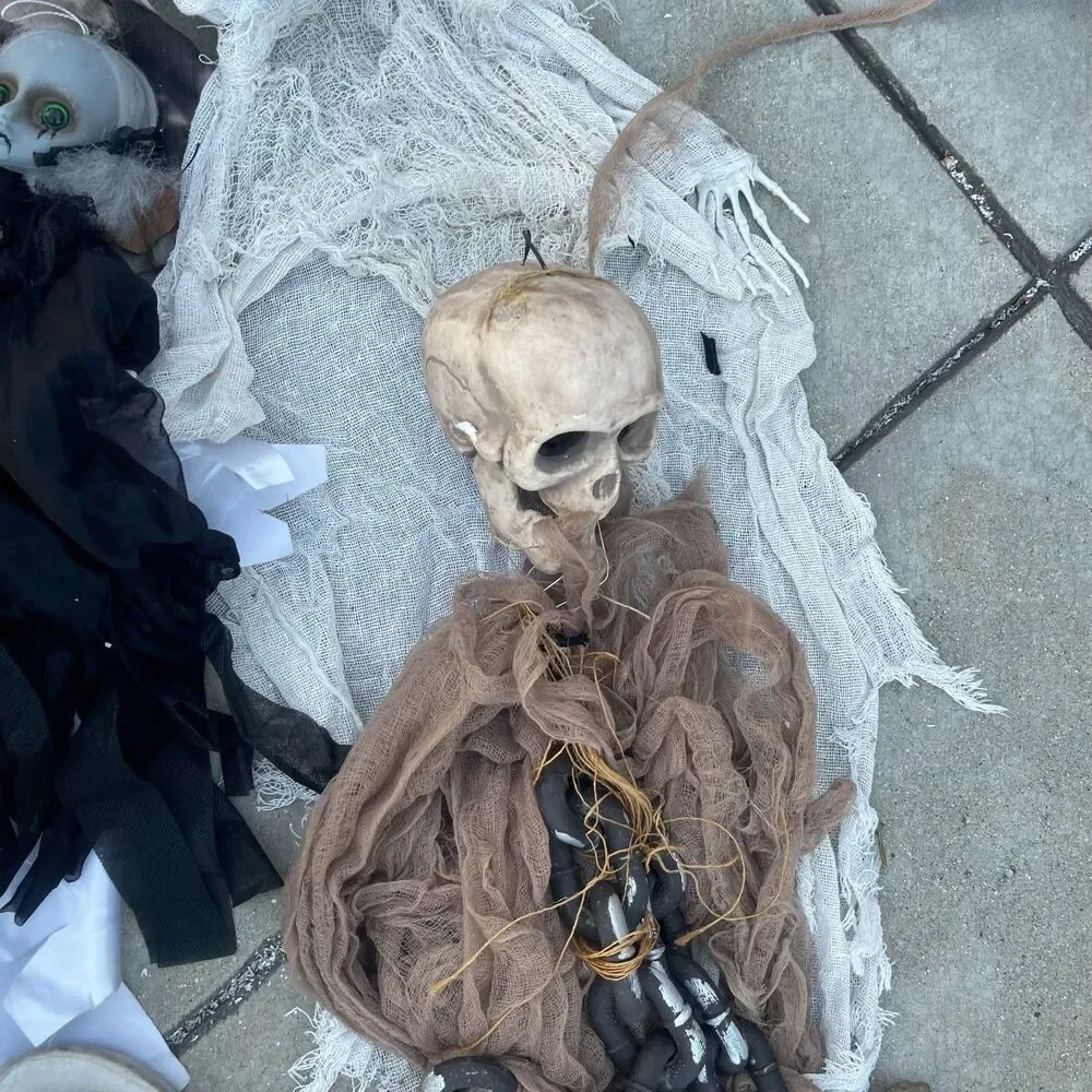 Lot of 8 Halloween hanging figures decorations ghosts zombies skeletons
